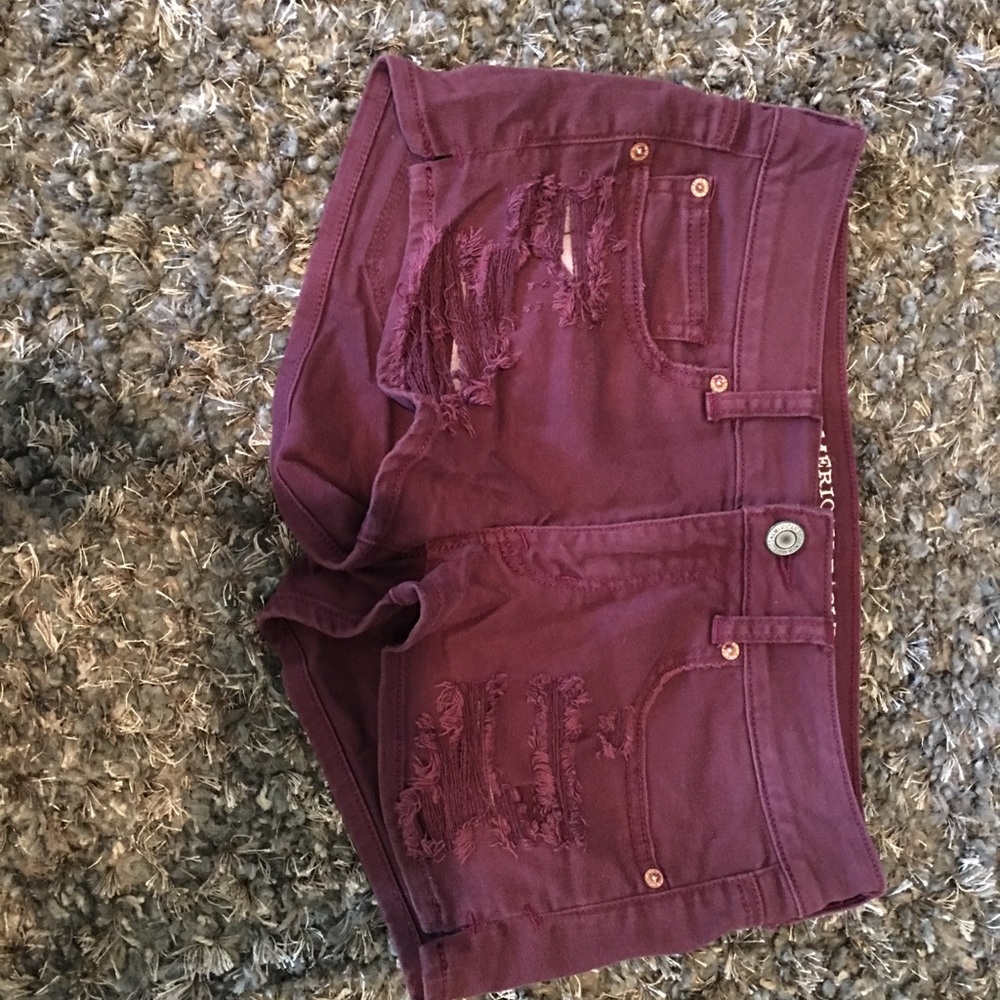 American Eagle distressed Maroon shorts size 6